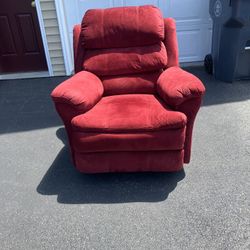 Red Swivel Rocker Recliner Make A Reasonable Offer This Chair Is Soooo Comfortable 