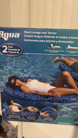 Aqua pool lounge and tanner