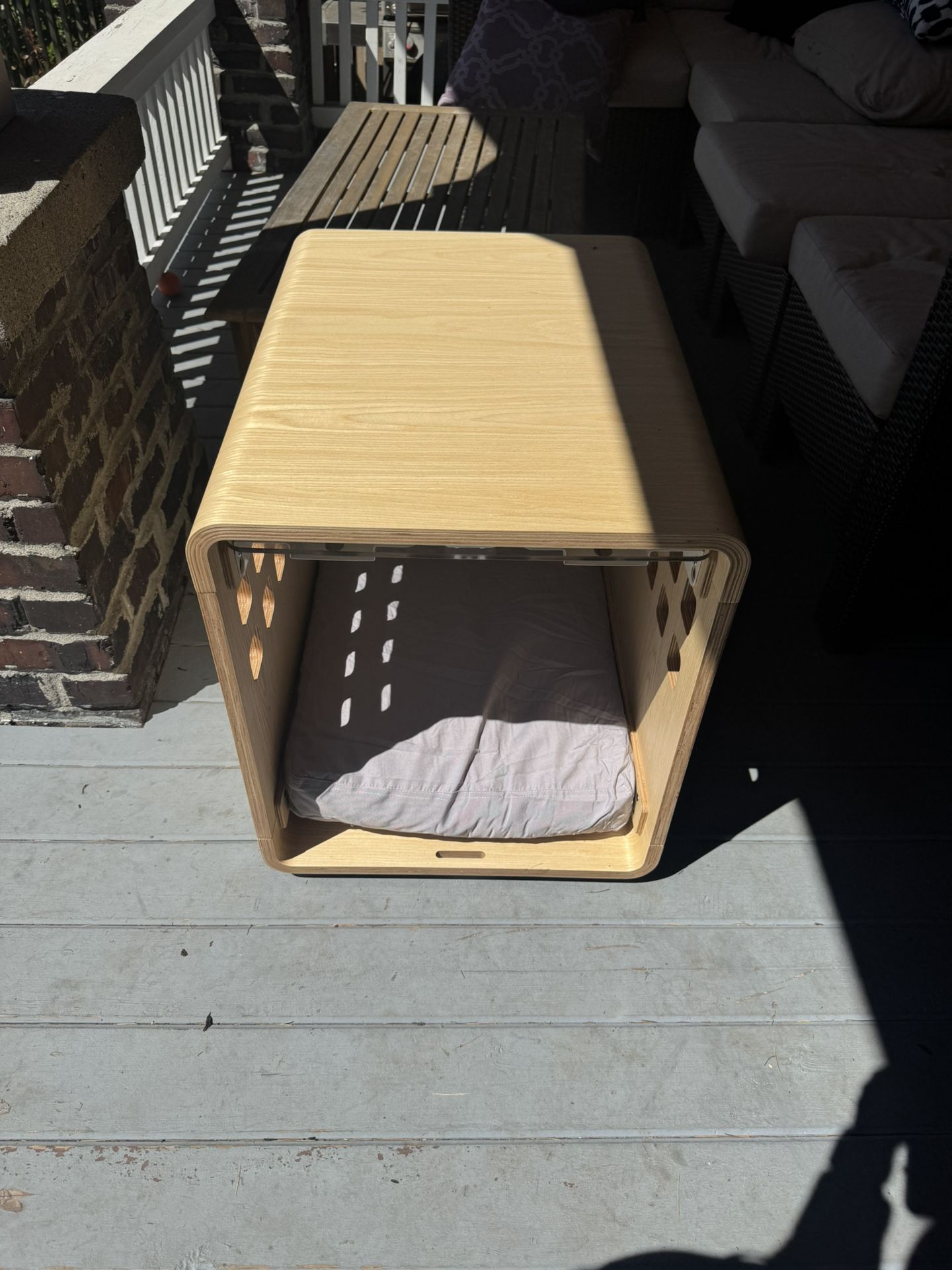 Fable Dog Crate