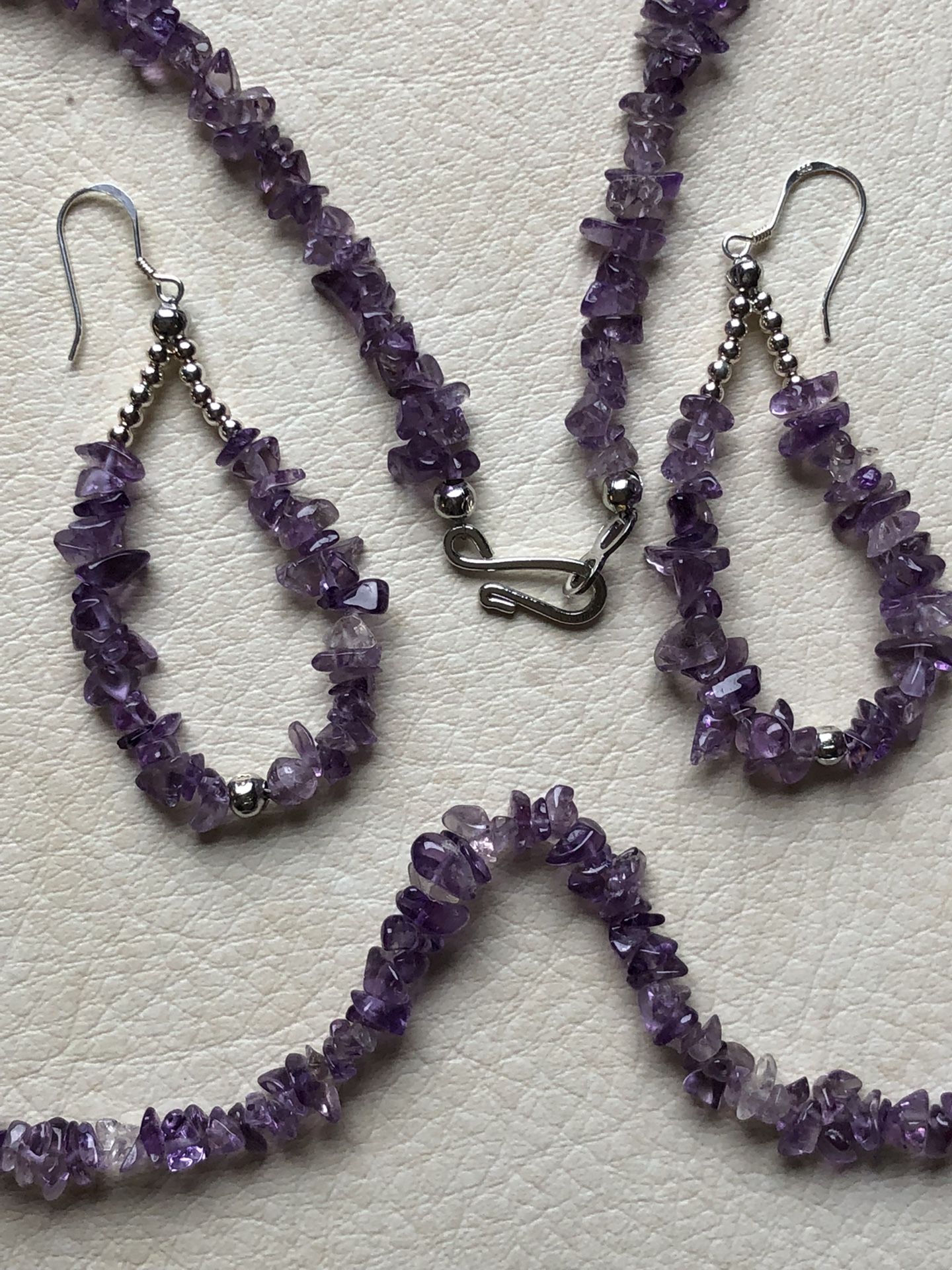 Amethyst Chip Necklace & Earring Set • $20