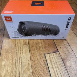 JBL Charge 5 Portable Bluetooth Speaker