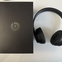  Beats Wireless Headphones- Like New
