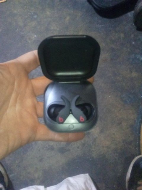 Beats Powerbeats Pro wireless earbuds