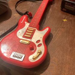 Vintage Guitar Working 