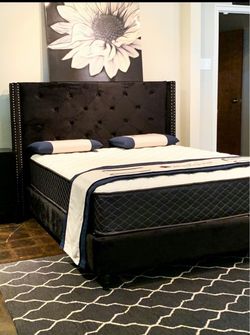 BRAND NEW BLACK QUEEN SIZE BED FRAME WITH NEW MATTRESS/FAST DELIVERY