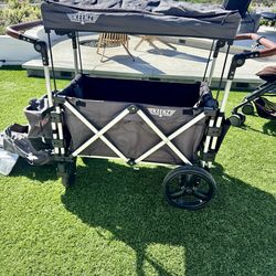 keenz  stroller/wagon with seat belts