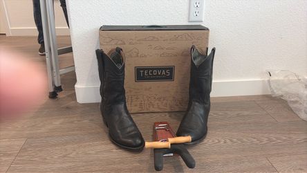 TEJOVA COWBOY BOOTS