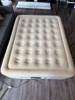 Serta Raised Air Mattress - Queen Size