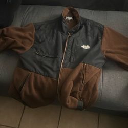 NORTH FACE JACKET LARGE 