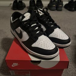 Nike Panda Dunks 
