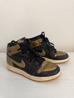 Air Jordan 1 Retro High Black Metallic Gold Youth Size 5