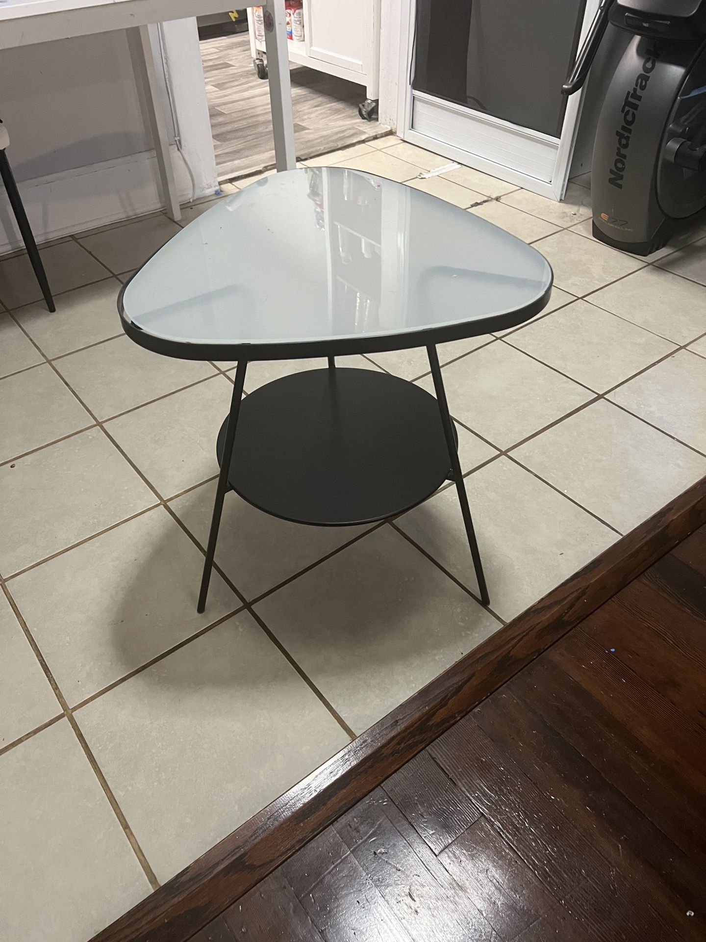  Corner Table 