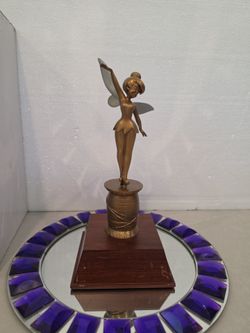 RARE  Tinkerbell Bronze Disney Statue.  DISONTINUED style 25 year Cast Member  Service Award NOT AVAILABE TO THE GENERAL PUBLIC.