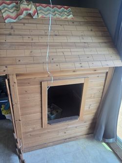 Kids play house