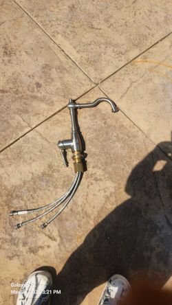 Kitchen faucet