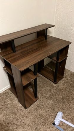 Cute lil” desk