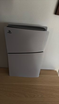 PS5-(Cat damage but working)