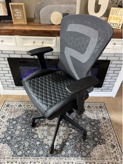 **NEW SEE INFO**RESPAWN SPIRE Ergonomic Office Chair with Lumbar Support, Mesh, Flip Arms