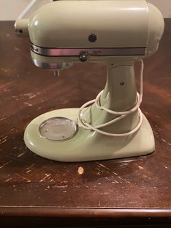 Vintage mixer kitchen aide