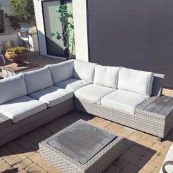 Outdoor Seating Sectional  W Table