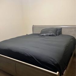 Free!!!King Size Bed With Mattress & Frame