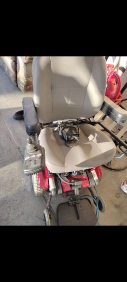 Jazzy 1107, Wheel Chair