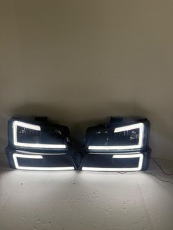 Chevy Silverado 2003-2006 Headlights