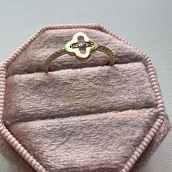 14K Gold Ring 