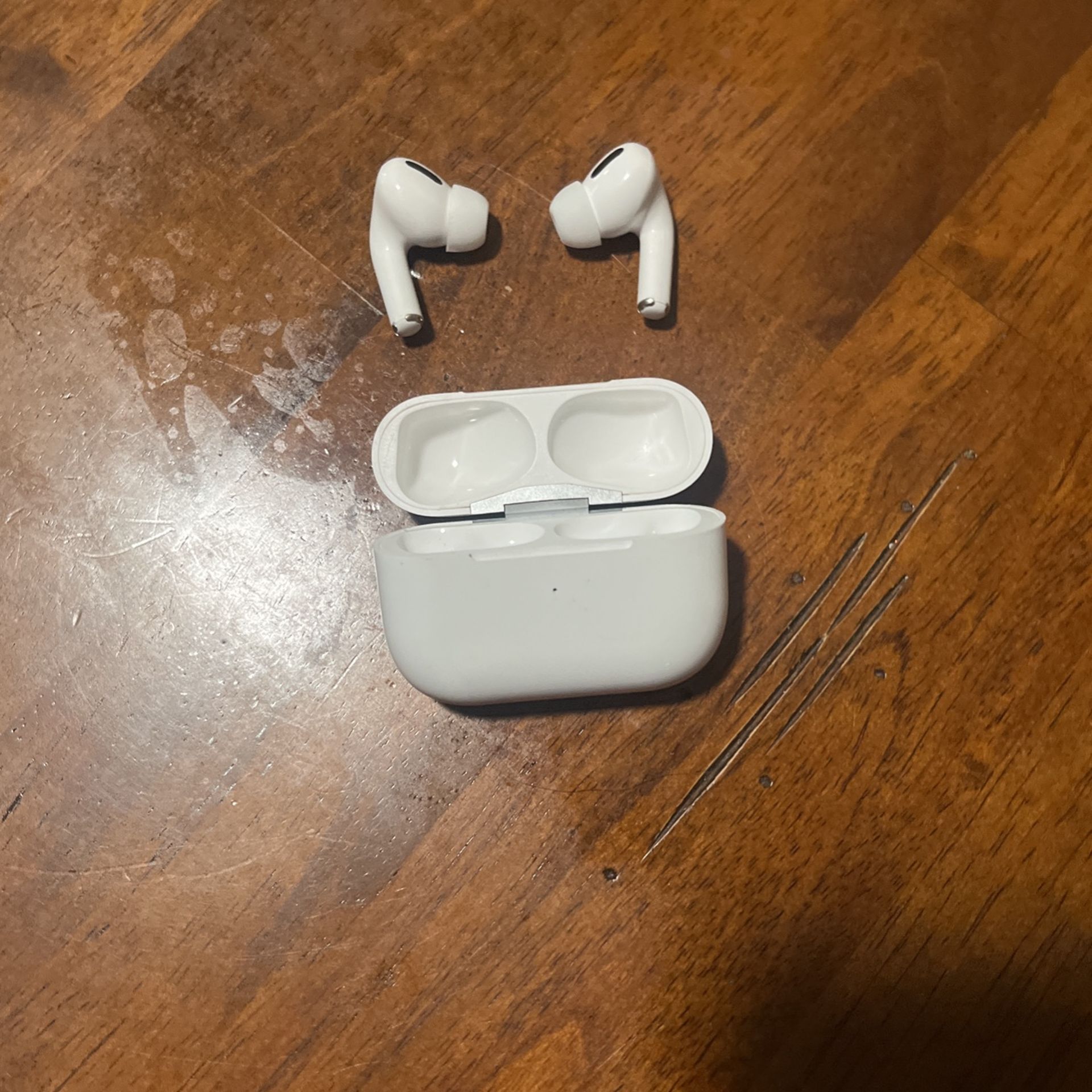 Airpods/Earbuds