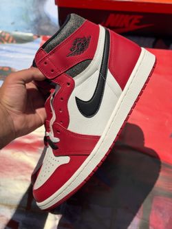 AJ1 Lost and Found Chicago size 12 NEW