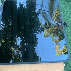 Ram Van Glass Window