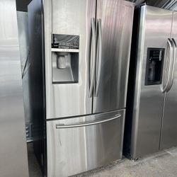 Samsung Counter Depth French door Refrigerator 