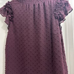 Woman’s Shirt Size M