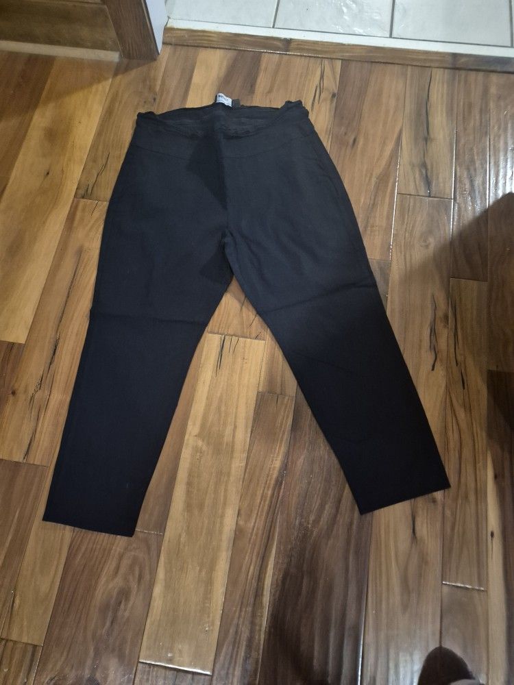 1 Pair of Women's Black Slacks or Pants In Size 18