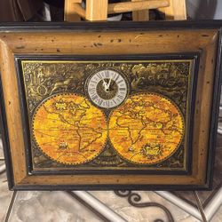 Spartus Vintage Wall Clock with World Map and Wooden Frame. 19x16