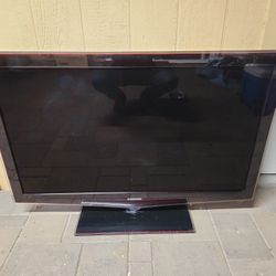 46-inch Samsung LCD TV 🖥 
