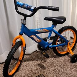 HOT WHEELS 16 INCH KIDS BOYS GIRLS YOUTH BIKE WITH TRAINING WHEELS