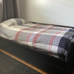 FREE twin bed w/trundle