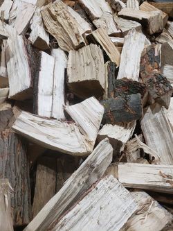 Firewood for sale 🔥 pick up or delivered 🔥