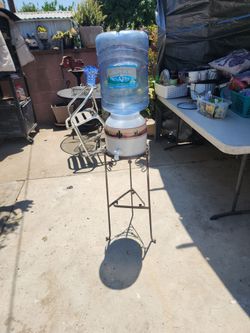 Water  dispenser