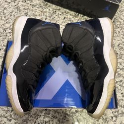 Jordan 11 Space Jam Size 11 n Half