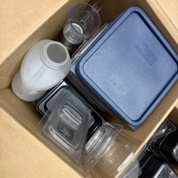 Cambro Pans and Lids