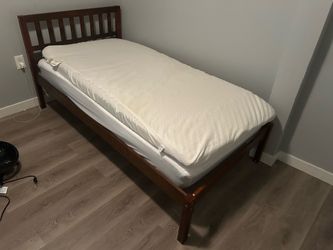 Bed frame + mattress + mattress pad