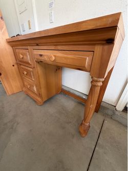 Desk, matching hutch/bookshelf, office chair-Pine