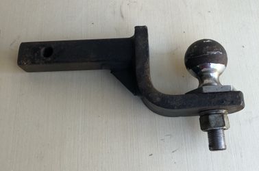 1 1/4” drawbar with ball.