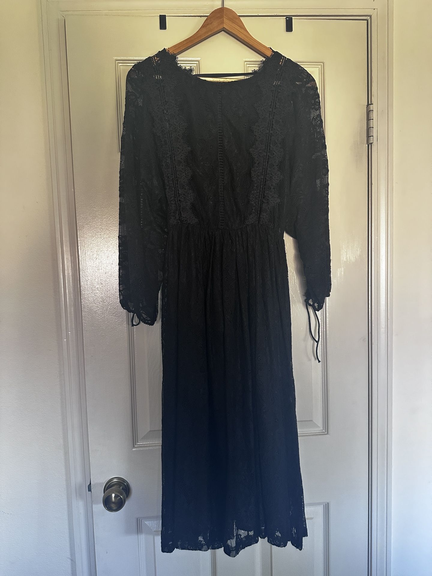 Nasty Gal Black Lace Midi Flow Boho Desert Fashion Appliqué Dress