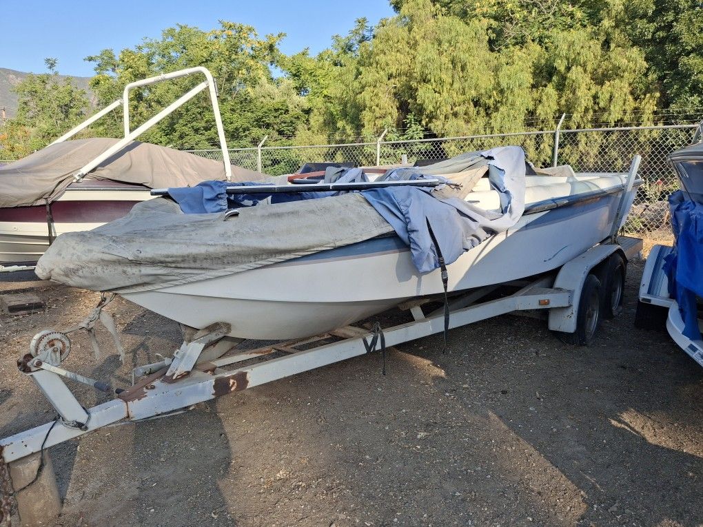 Competition Style Ski Boat And Trailer