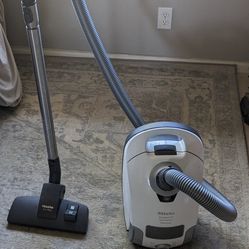 Miele Vacuum 
