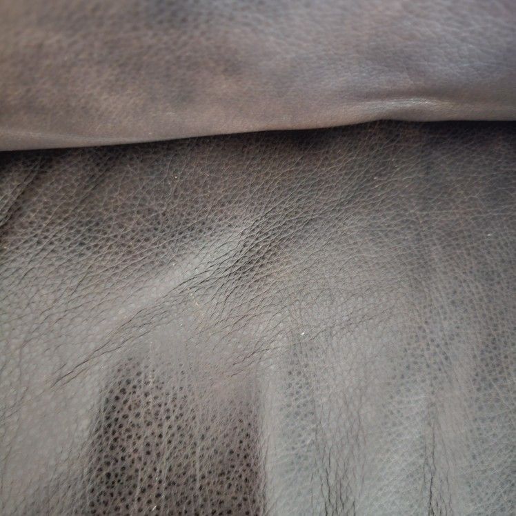 Leather Reclining Sofa (Electric) for Sale in Bakersfield, CA OfferUp