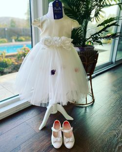 Ivory’s Flowers 👗 